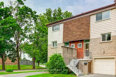 Condo Townhouse in Toronto