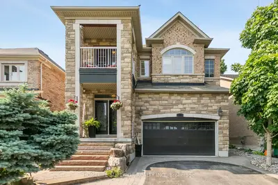 Detached in Clarington