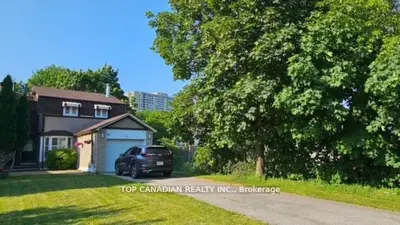 Semi-Detached in Toronto