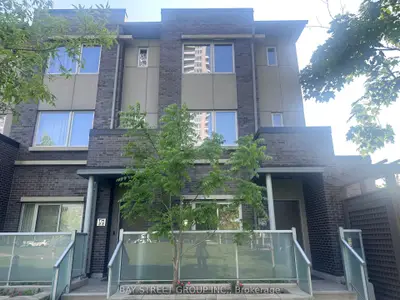 Condo Townhouse in Toronto
