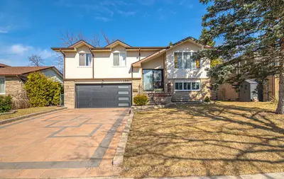 Detached in Oshawa