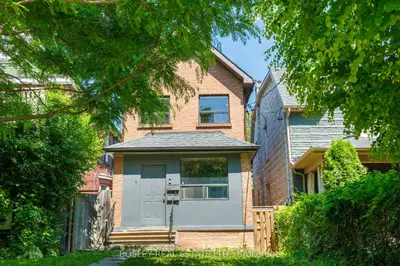 Duplex in Toronto