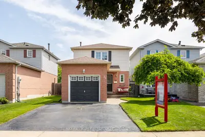 Detached in Clarington