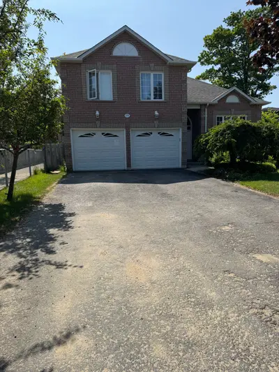 Detached in Pickering