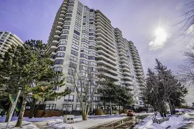 Condo Apartment in Toronto