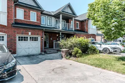 Att/Row/Townhouse in Ajax