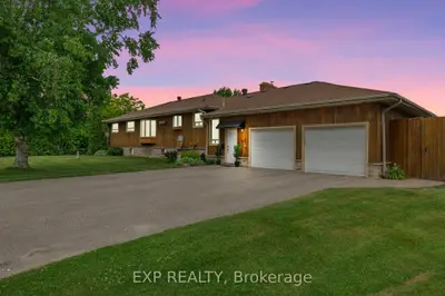 Detached in Scugog