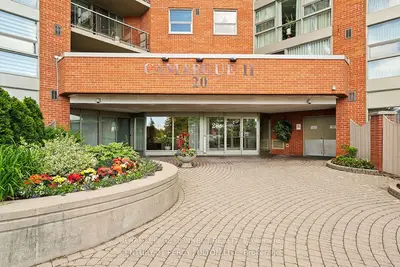 Condo Apartment in Toronto