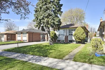 Detached in Toronto