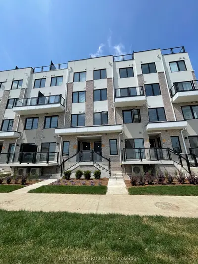 Condo Townhouse in Pickering