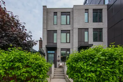 Condo Townhouse in Toronto