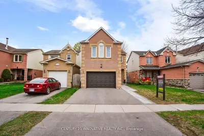 Detached in Clarington