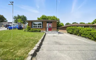 Detached in Oshawa