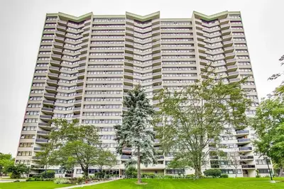 Condo Apartment in Toronto