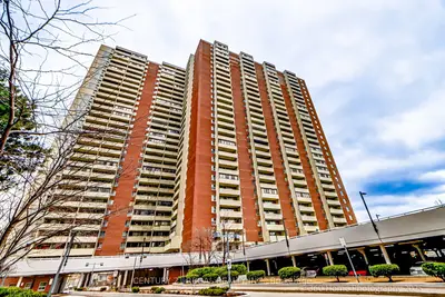Condo Apartment in Toronto