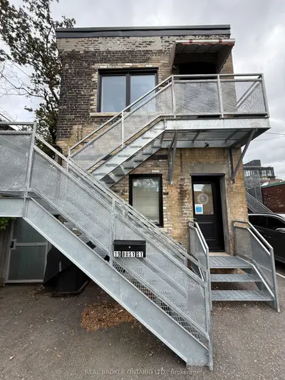 Upper Level in Toronto