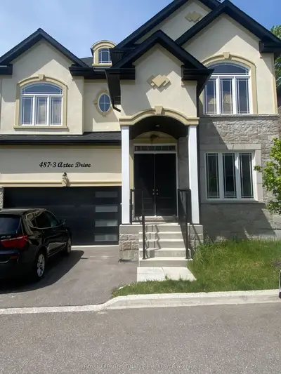 Detached in Oshawa