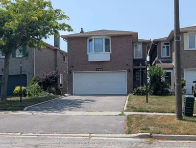 Detached in Pickering