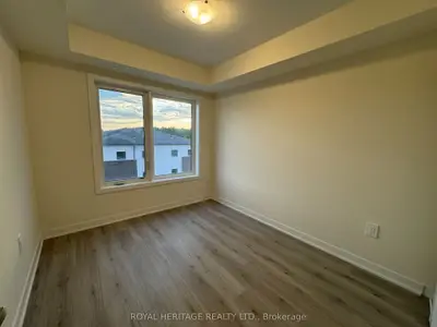 Condo Townhouse in Pickering