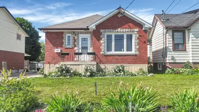 Detached in Oshawa