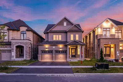 Detached in Oshawa