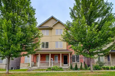 Semi-Detached in Ajax