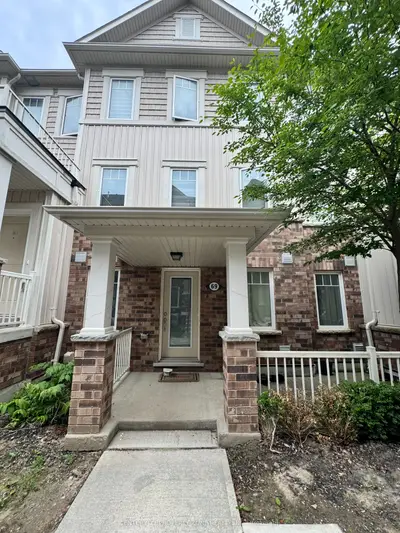Condo Townhouse in Oshawa