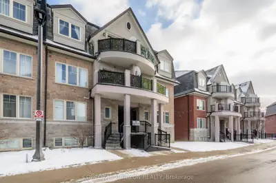 Condo Townhouse in Toronto