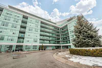 Condo Apartment in Toronto