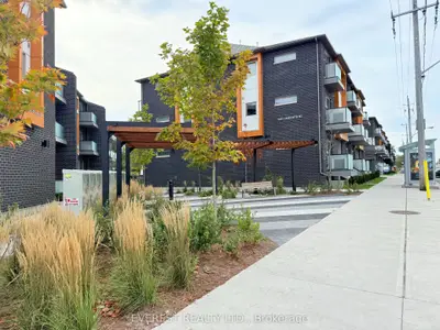 Condo Townhouse in Toronto