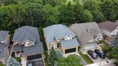 Detached in Oshawa