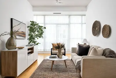 Condo Apartment in Toronto