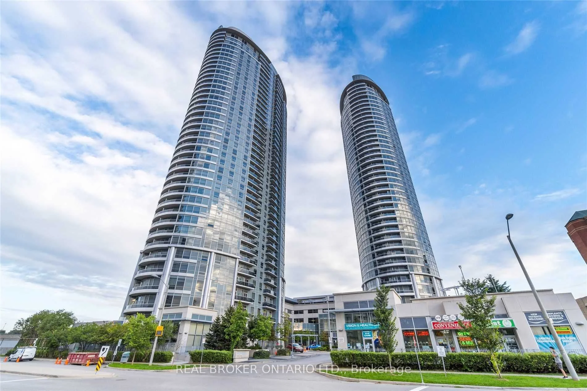 135 Village Green Square 2515, Toronto E07, ON M1S 0G4