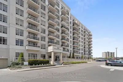 Condo Apartment in Toronto