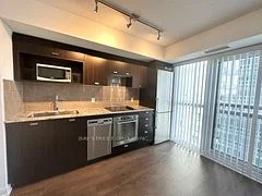 275 Village Green Square 2217, Toronto E07, ON M1S 0L8