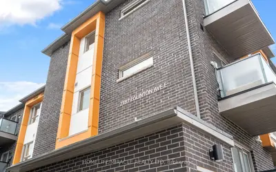 Condo Townhouse in Toronto