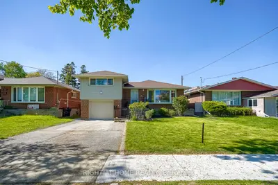 Detached in Toronto