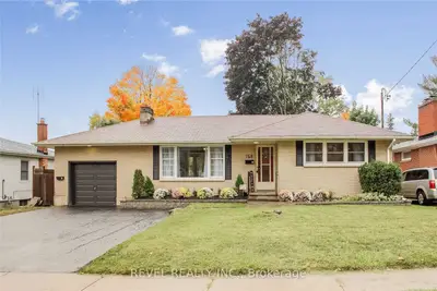 Detached in Oshawa