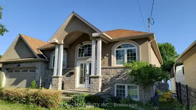 Detached in Oshawa