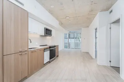 Condo Apartment in Toronto
