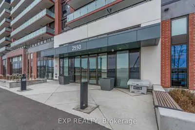 Condo Apartment in Oshawa