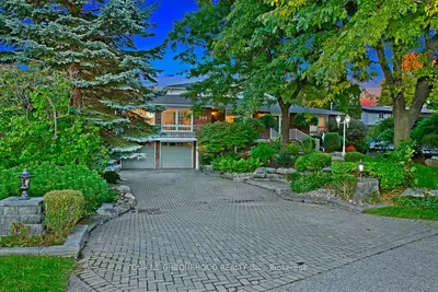 Detached in Pickering