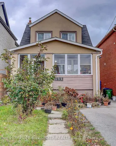Detached in Toronto