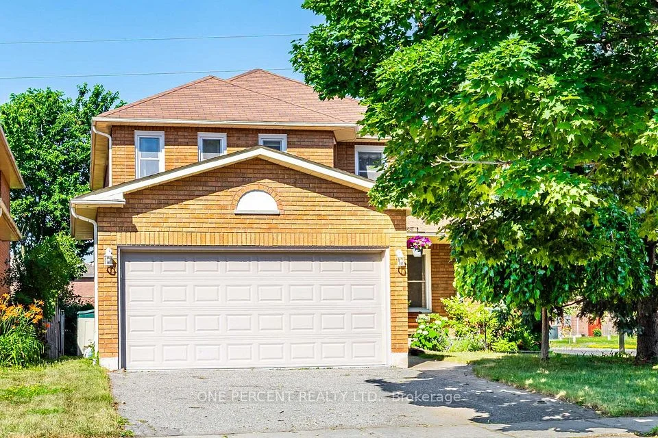 22 Deverell Street, Whitby, ON L1R 1W4