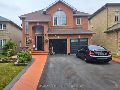 Detached in Pickering