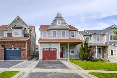 Detached in Oshawa