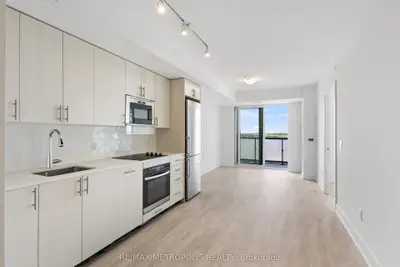 Condo Apartment in Oshawa