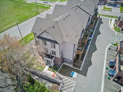 Condo Townhouse in Clarington