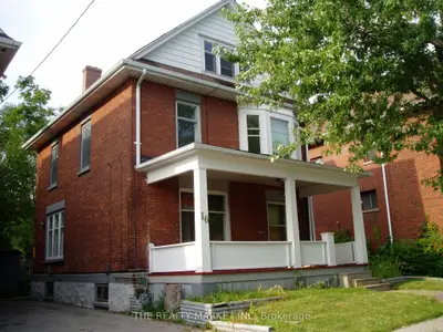 Detached in Oshawa