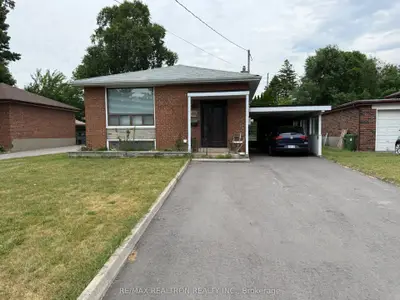 Detached in Toronto